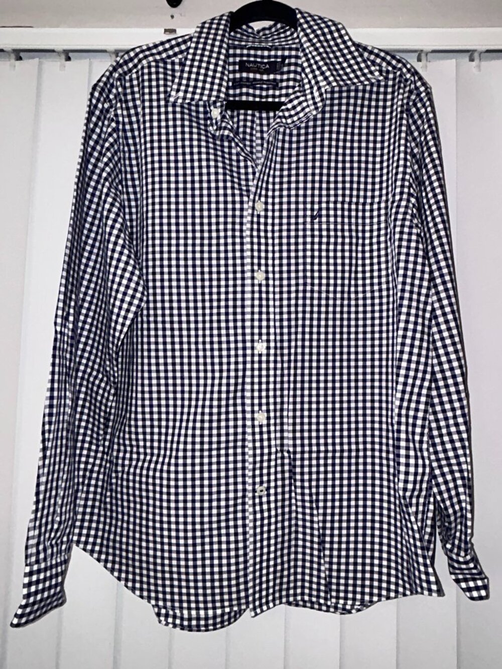 Men's Nautica Gingham Button Down in Deep Purple and White Size Large NWOT